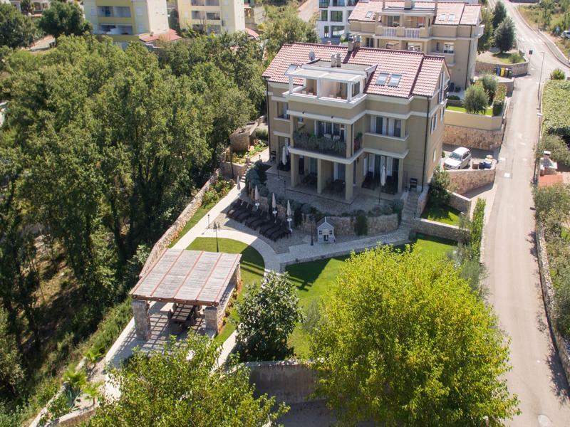 Luxury Apartments Villa Luce Малинска Екстериор снимка