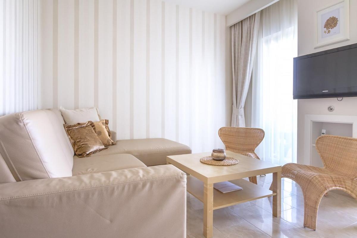 Luxury Apartments Villa Luce Малинска Екстериор снимка